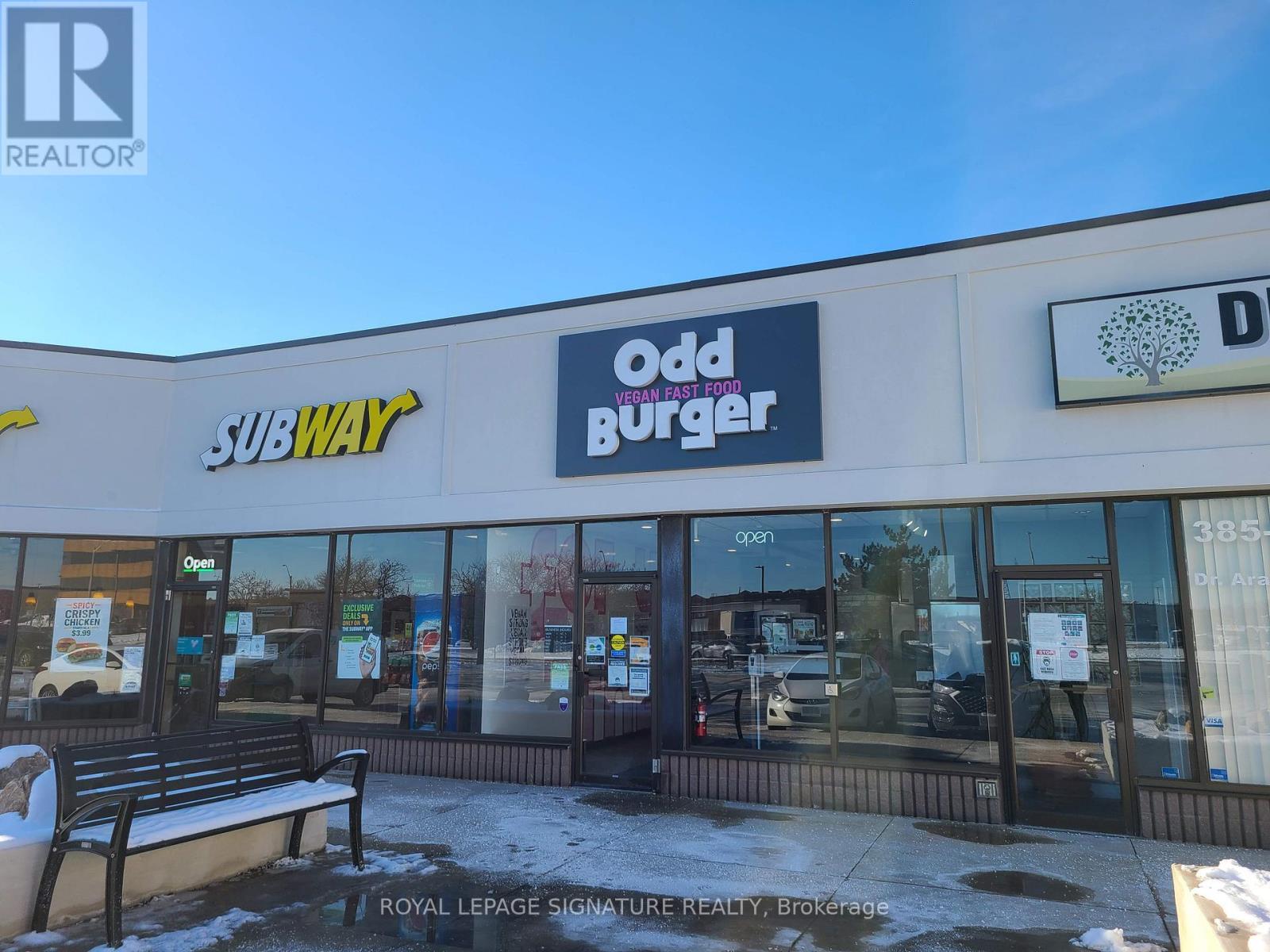 920 Upper Wentworth Street, Hamilton, ON