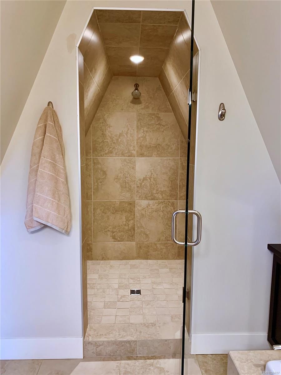 15-675 Superior St, Victoria, BC