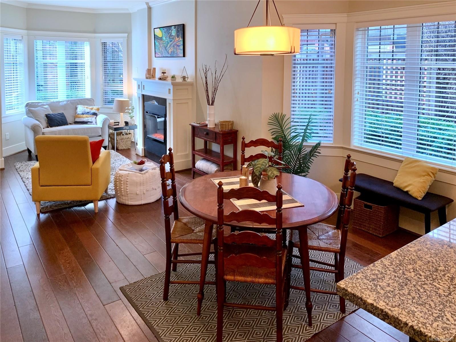 15-675 Superior St, Victoria, BC