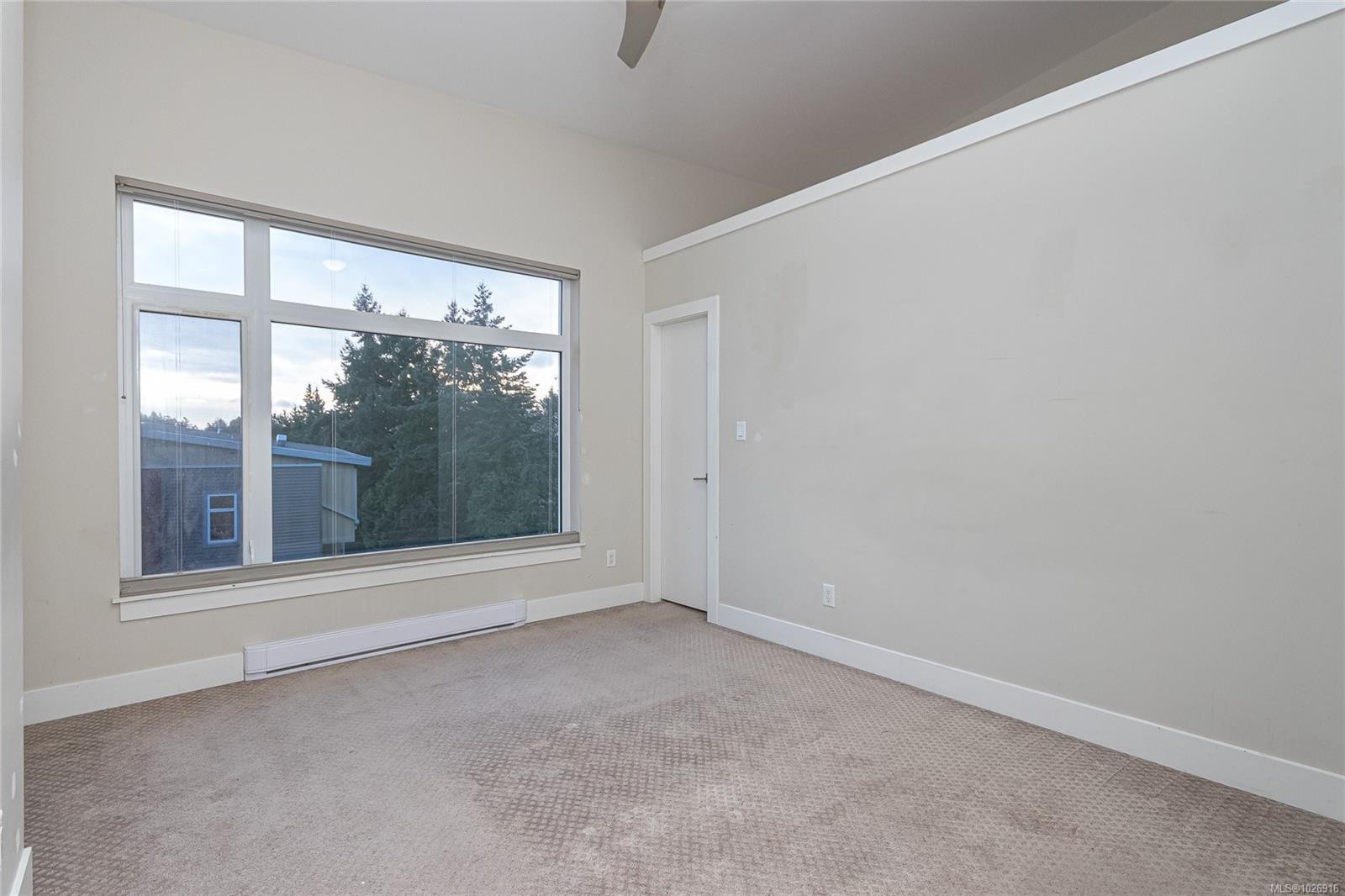 14-235 Island Hwy, View Royal, BC