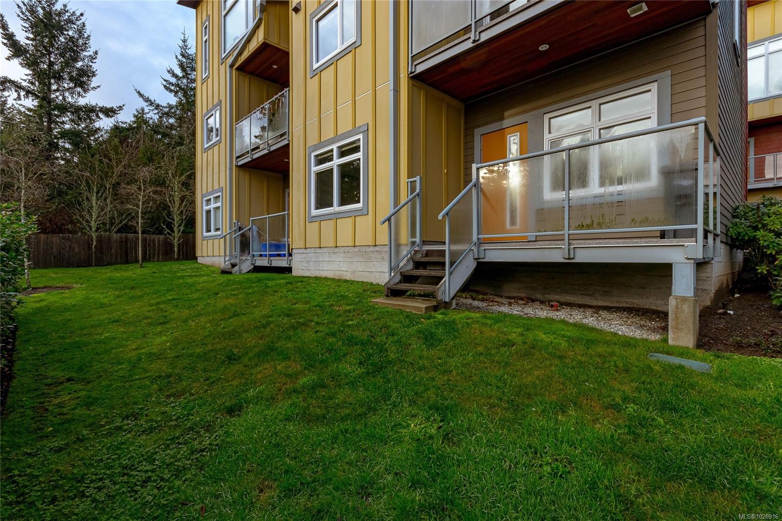 14-235 Island Hwy, View Royal, BC