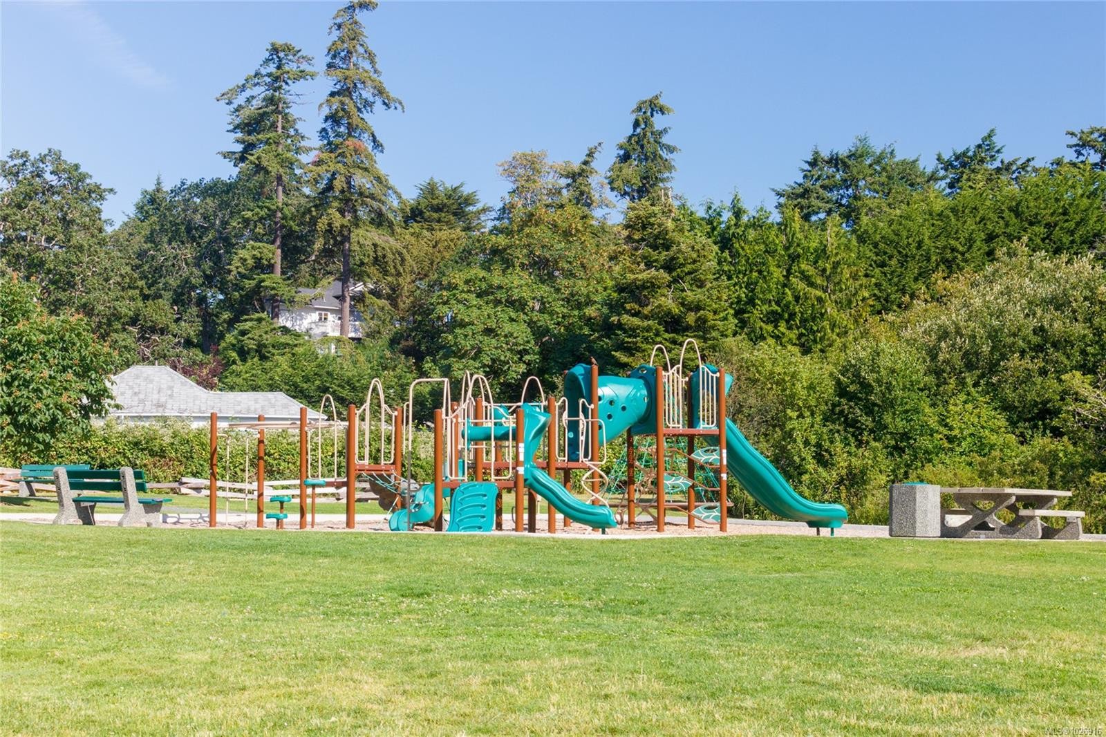 14-235 Island Hwy, View Royal, BC