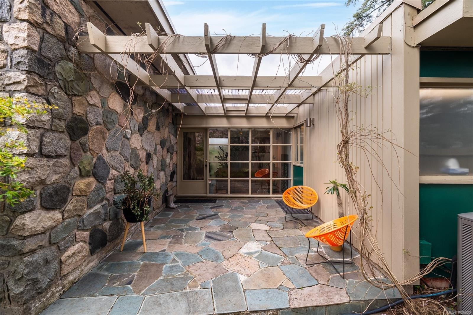 6110 Grieve Rd, Duncan, BC