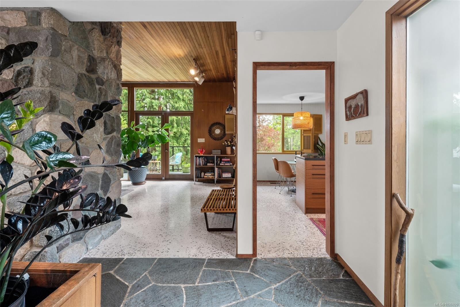 6110 Grieve Rd, Duncan, BC