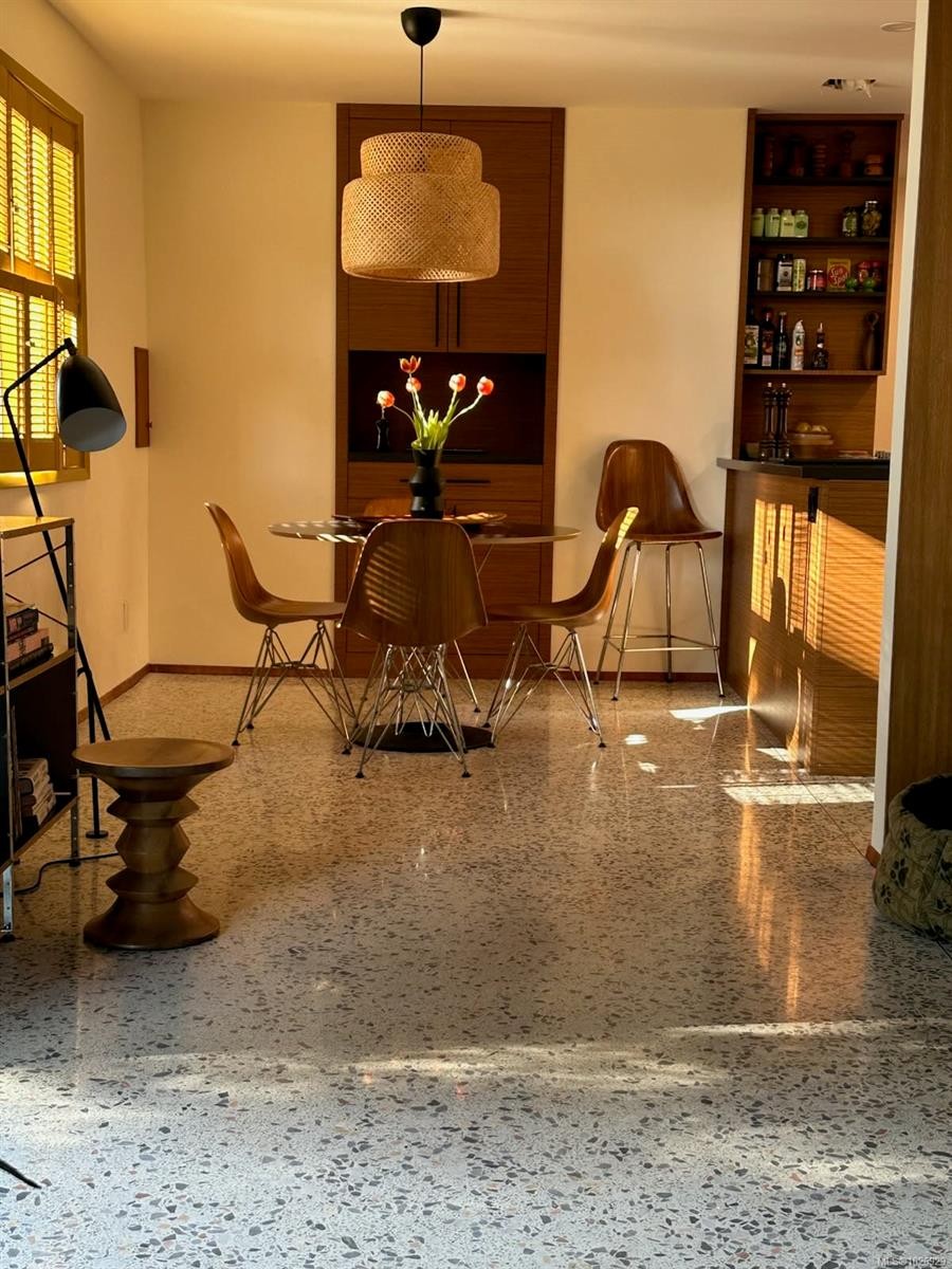 6110 Grieve Rd, Duncan, BC