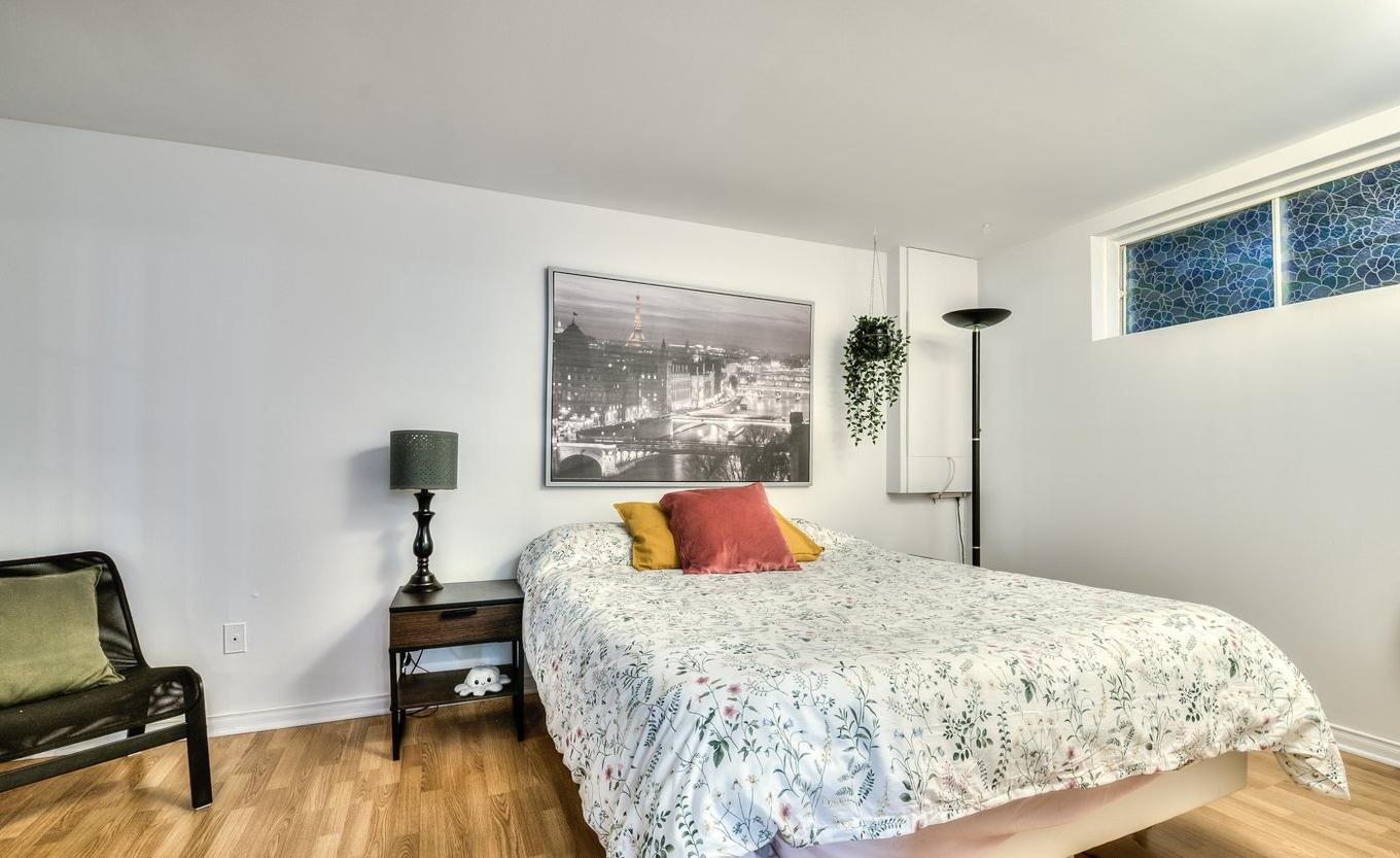 Chambre à coucher - 306 Rue De Normandie, Sainte-Julie, QC - Indoor Photo Showing Bedroom