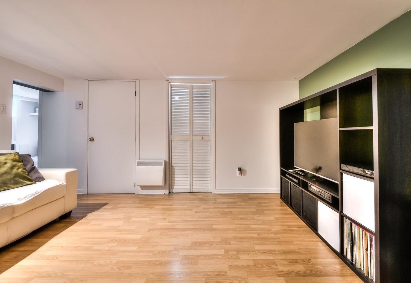 Salle familiale - 306 Rue De Normandie, Sainte-Julie, QC - Indoor