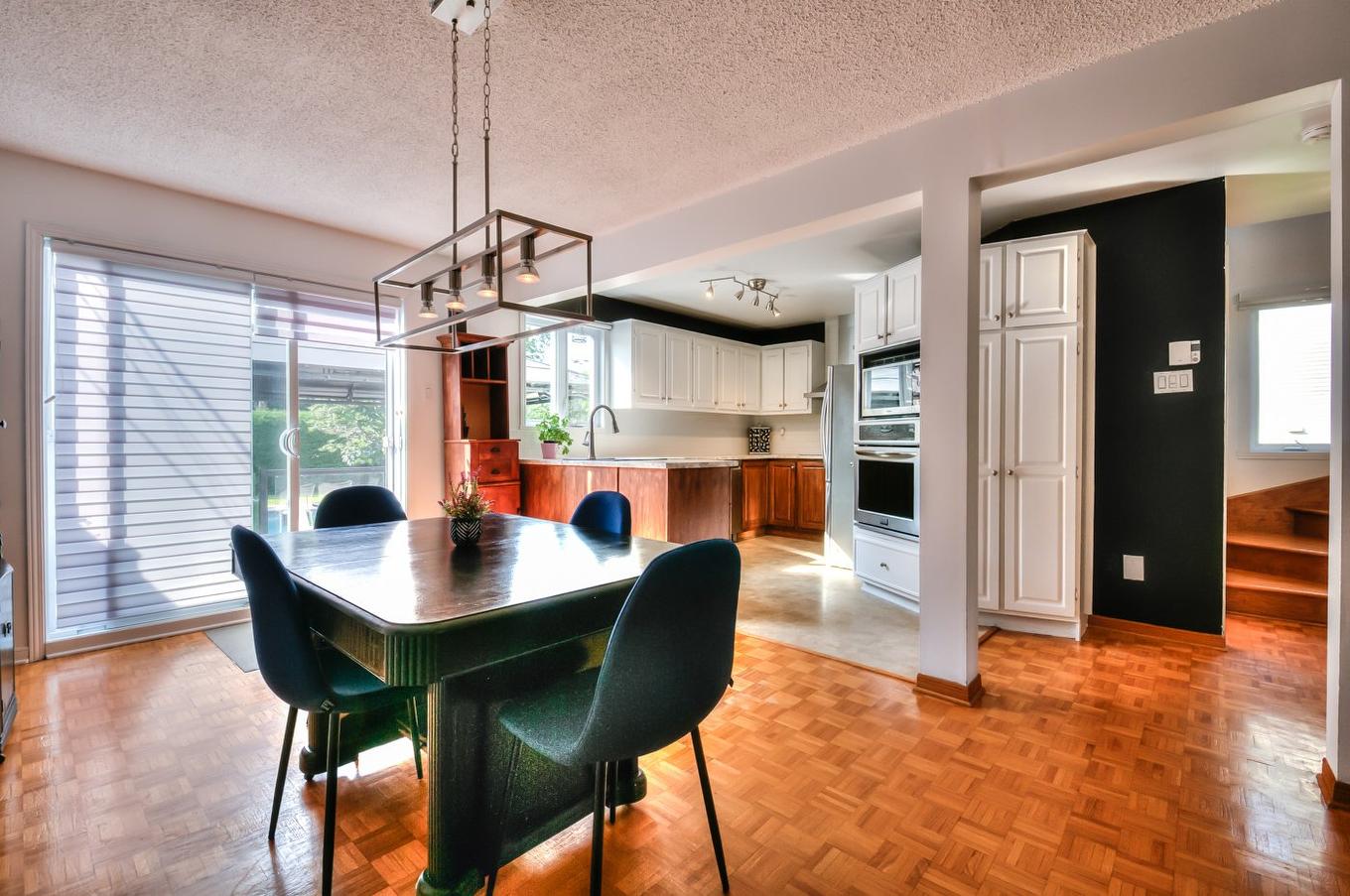 Salle à manger - 306 Rue De Normandie, Sainte-Julie, QC - Indoor Photo Showing Dining Room