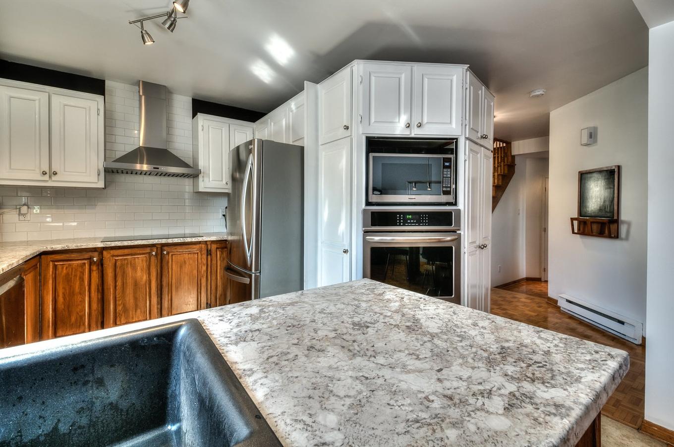 Cuisine - 306 Rue De Normandie, Sainte-Julie, QC - Indoor Photo Showing Kitchen