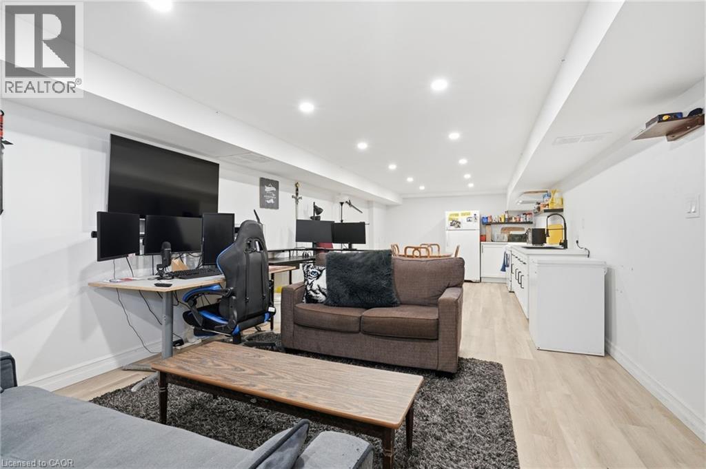 59 Oakley Court, Ancaster, ON - Indoor