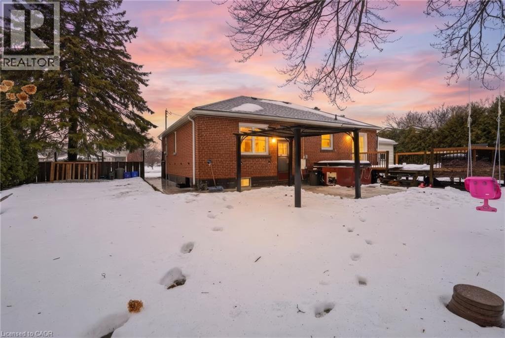 59 Oakley Court, Ancaster, ON - Outdoor