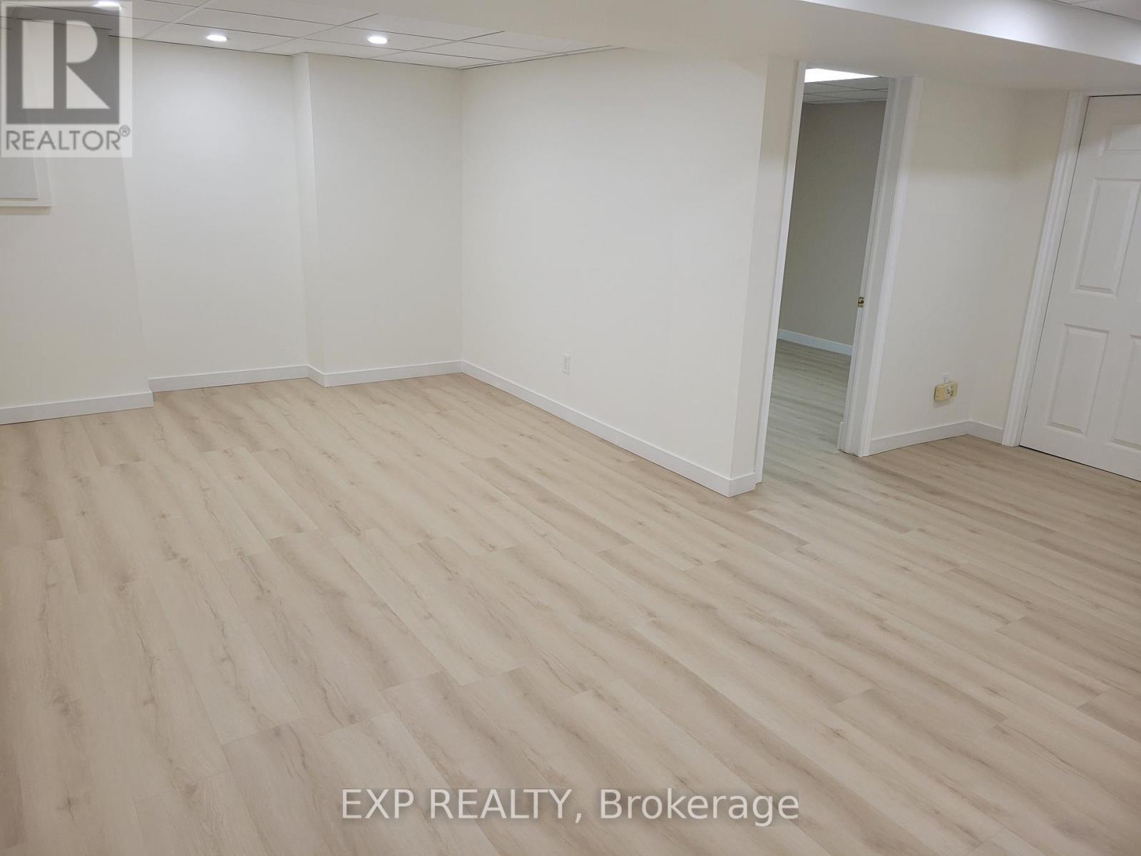 1104 Sawgrass Crescent, Mississauga, ON - Indoor Photo Showing Other Room