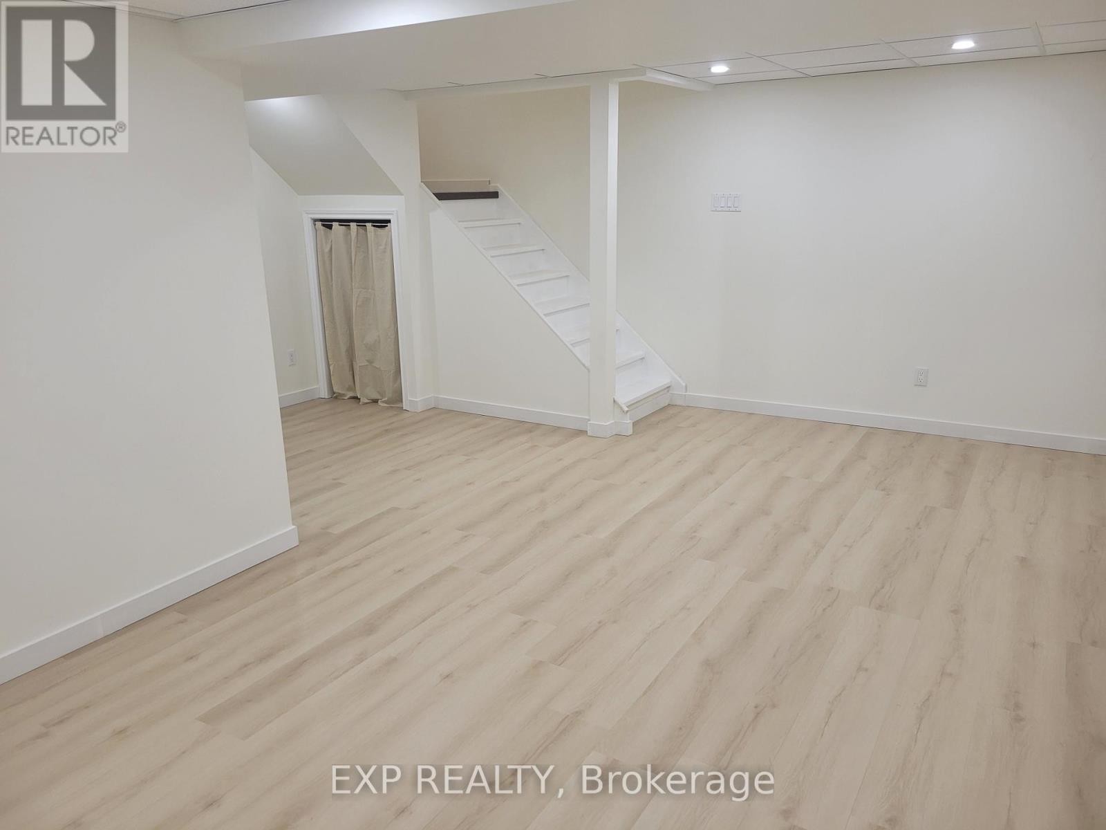 1104 Sawgrass Crescent, Mississauga, ON - Indoor Photo Showing Other Room