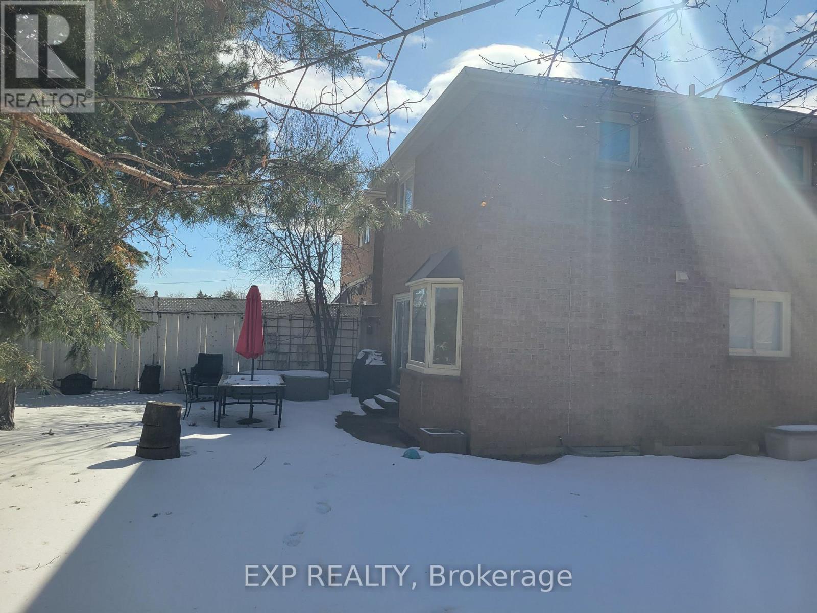 1104 Sawgrass Crescent, Mississauga, ON - Outdoor