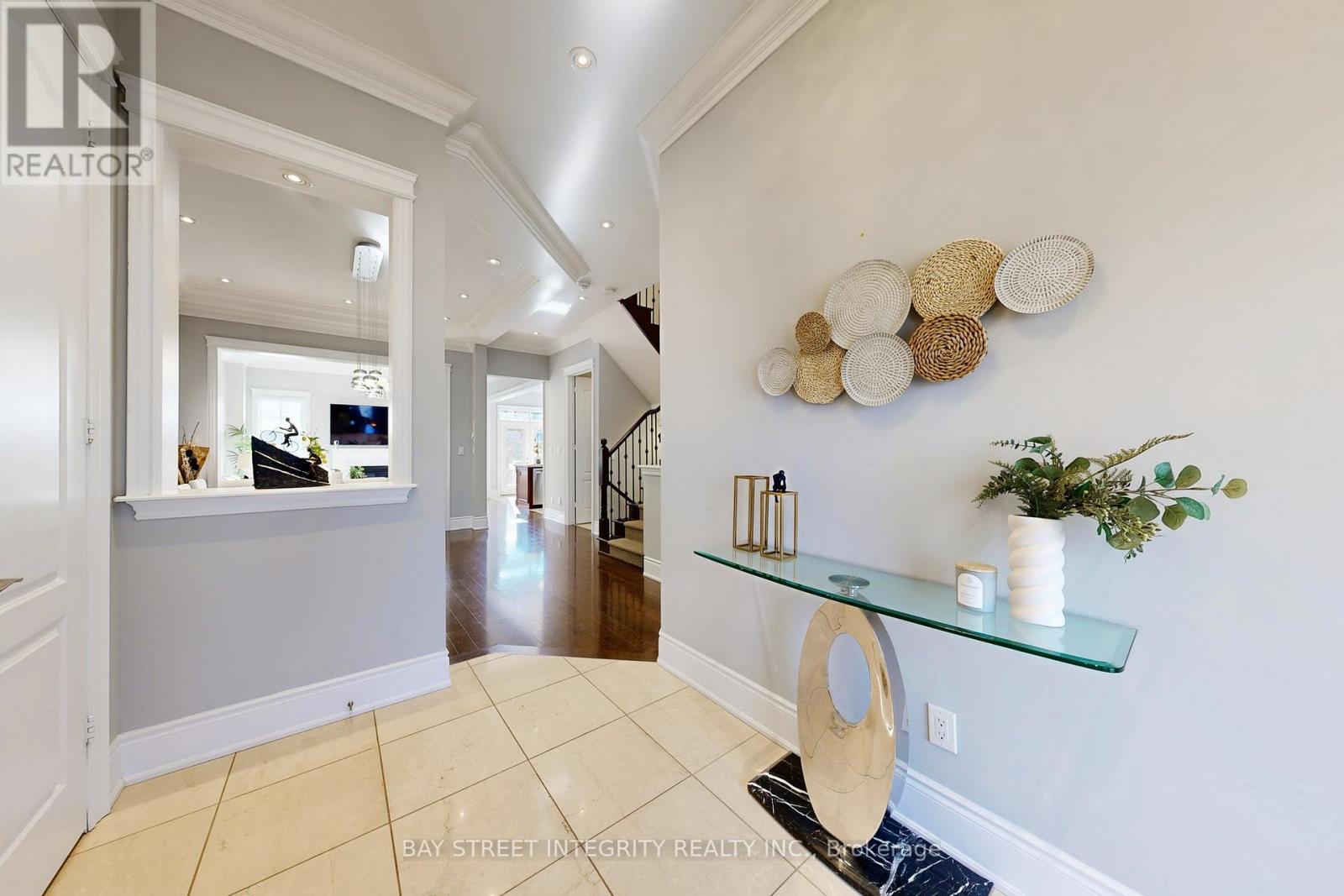 170 Crane Street, Aurora, ON - Indoor Photo Showing Other Room