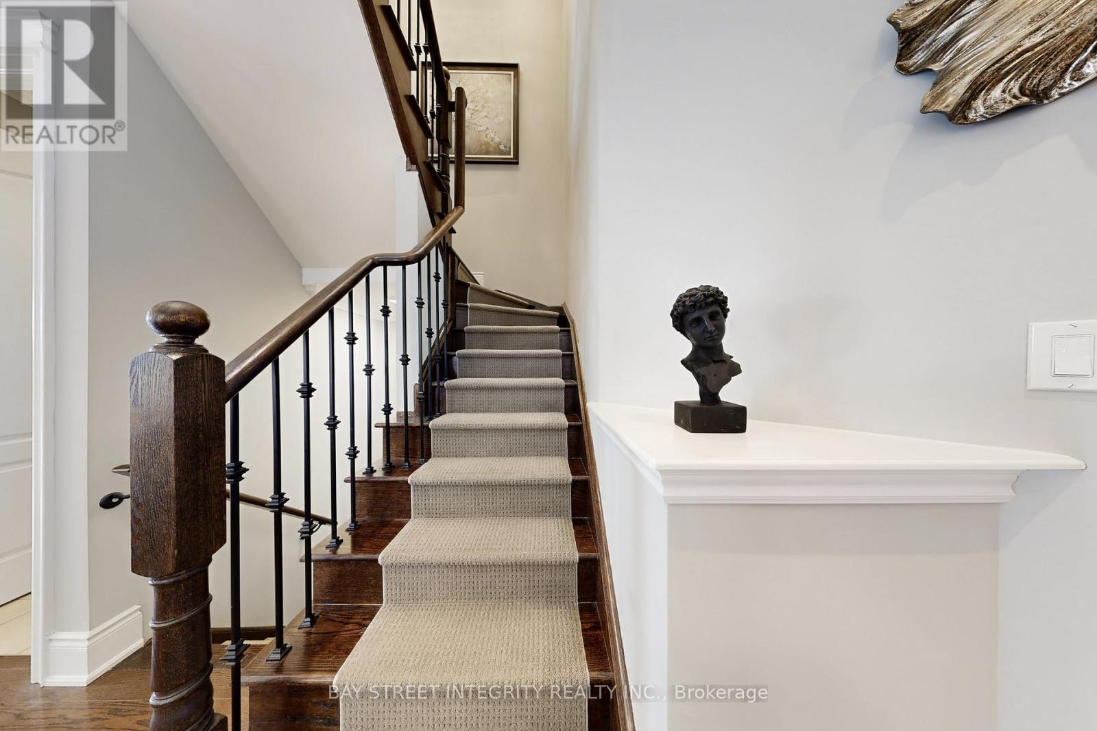 170 Crane Street, Aurora, ON - Indoor Photo Showing Other Room