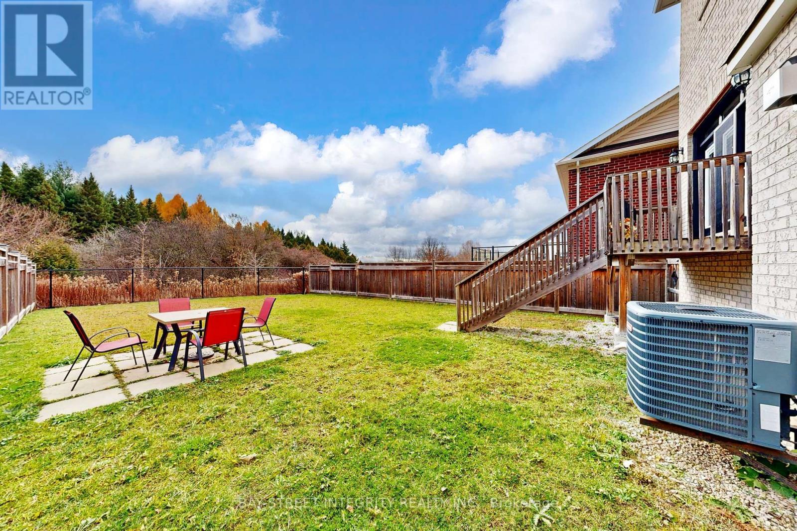 170 Crane Street, Aurora, ON - Outdoor