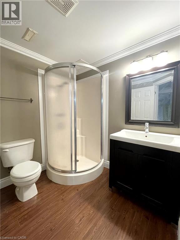443 Lausanne Crescent, Waterloo, ON - Indoor Photo Showing Bathroom