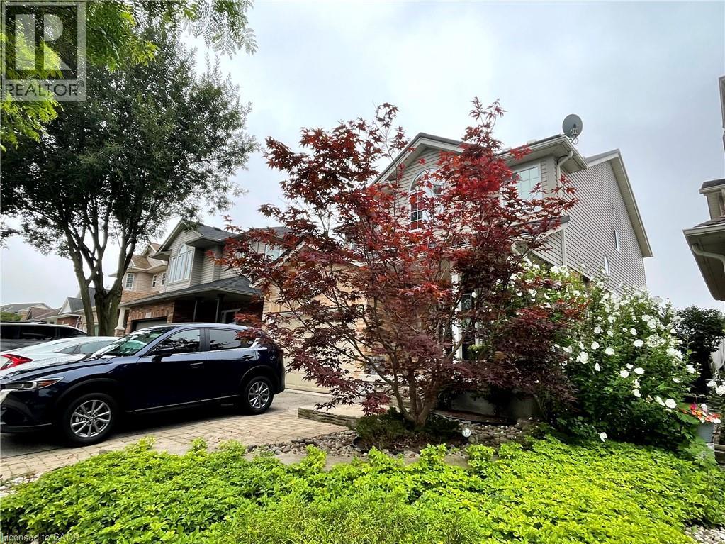 443 Lausanne Crescent, Waterloo, ON - Outdoor