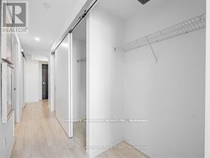 4211 - 197 Yonge Street, Toronto, ON - Indoor With Storage