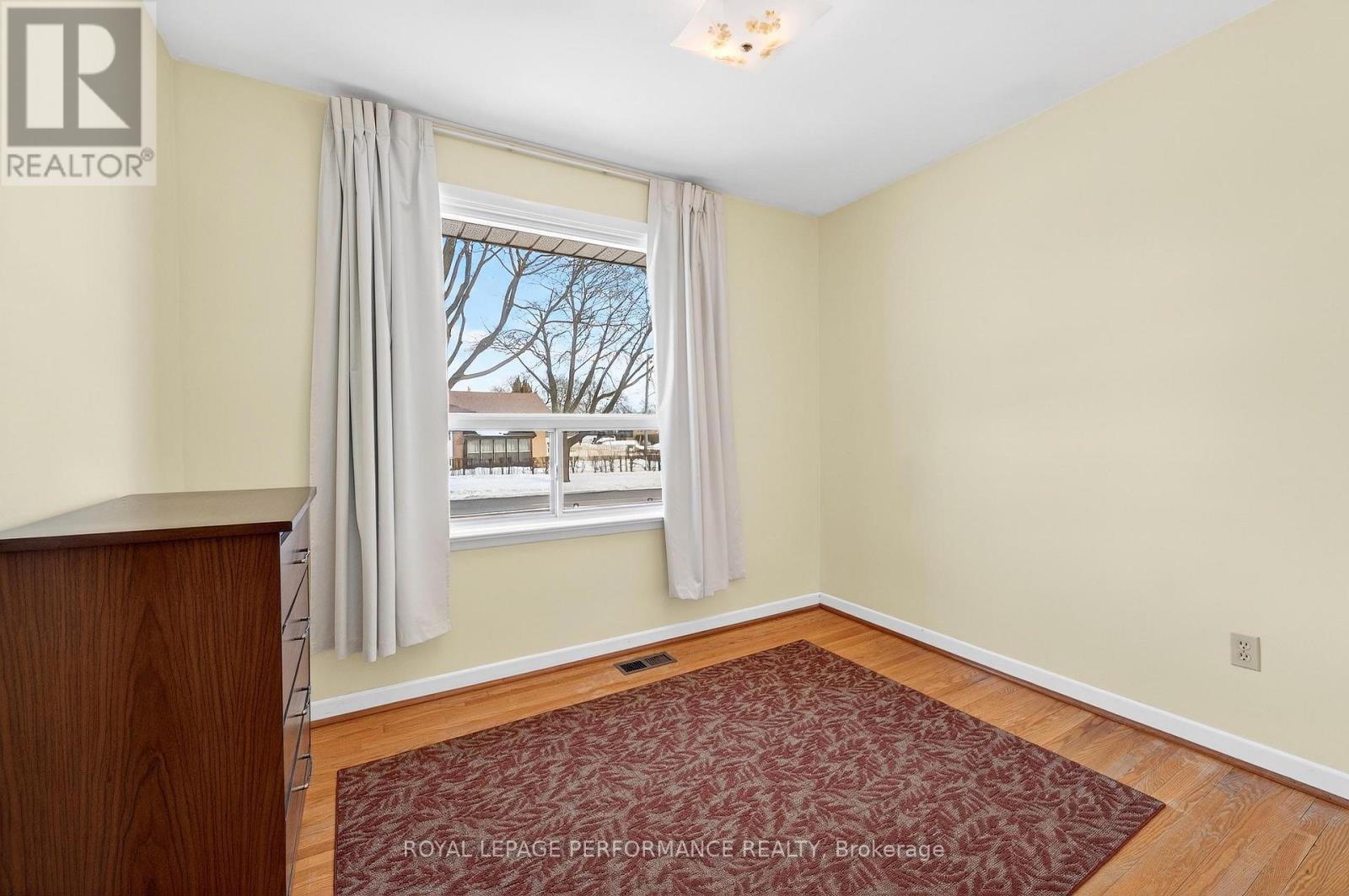 2 Littlewood Crescent, Toronto (Eringate-Centennial-West Deane), ON - Indoor Photo Showing Other Room