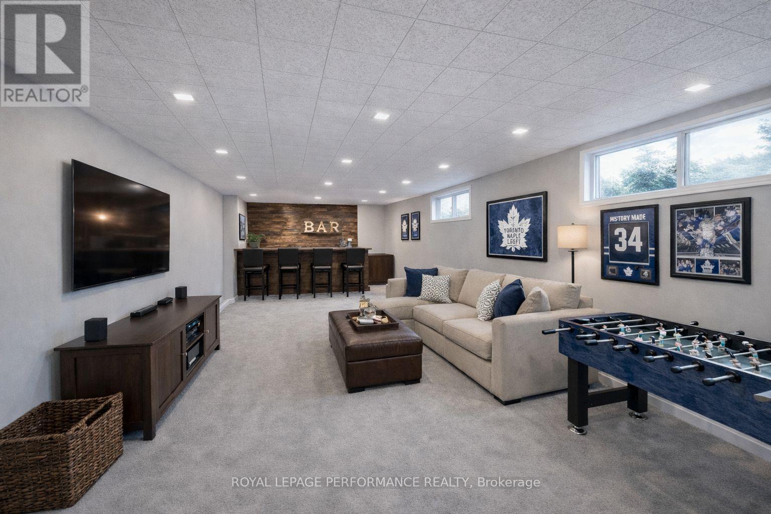 2 Littlewood Crescent, Toronto (Eringate-Centennial-West Deane), ON - Indoor