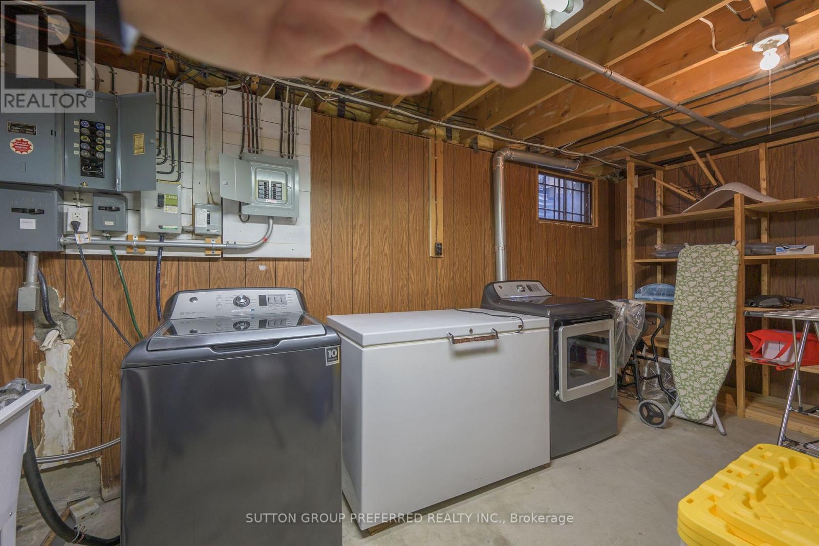 268 King Edward Avenue, London South (South J), ON - Indoor Photo Showing Laundry Room