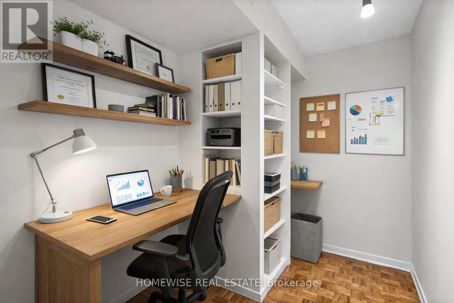 1807 - 914 Yonge Street, Toronto, ON - Indoor Photo Showing Office