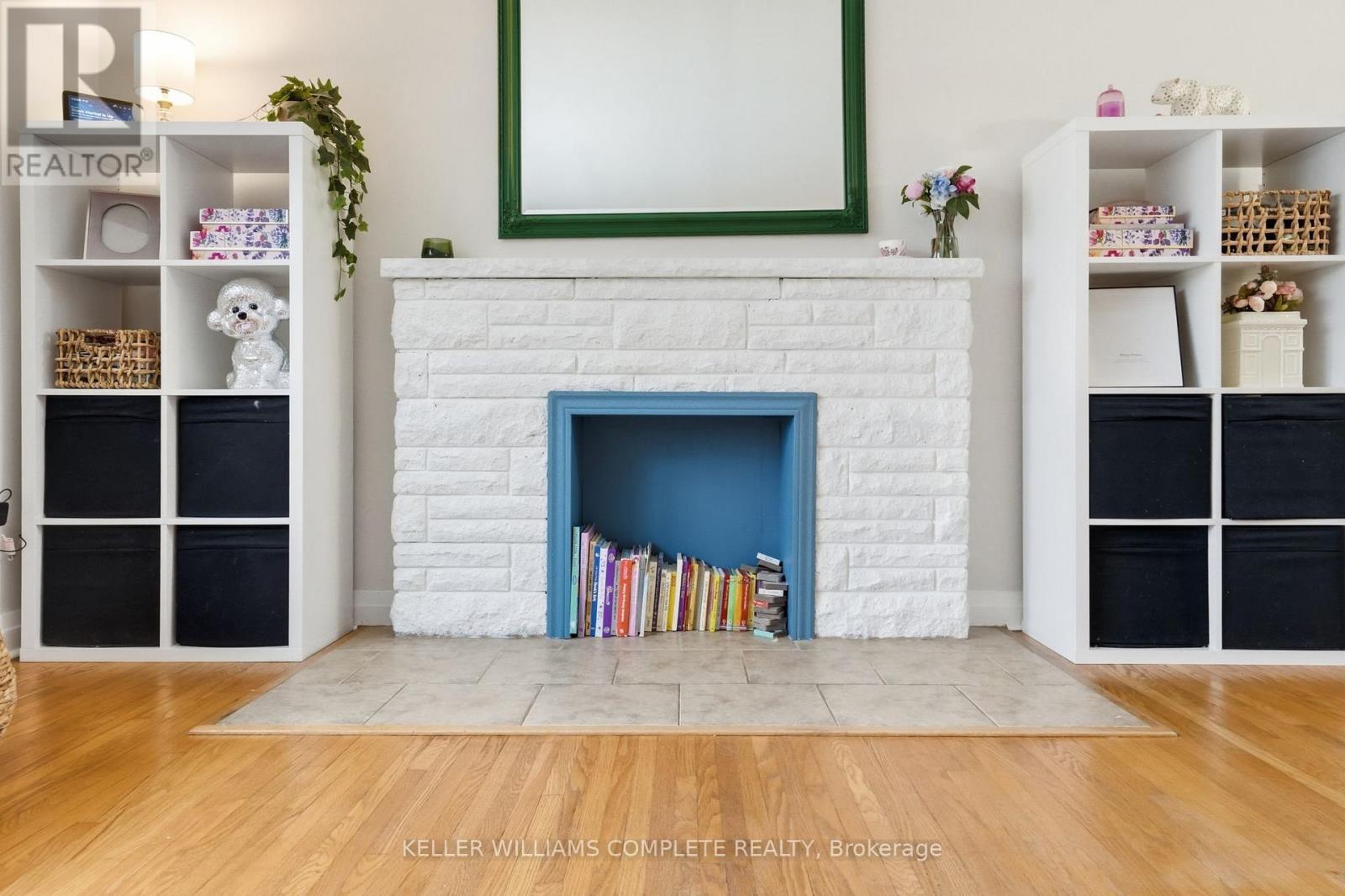 59 Oakley Crescent, Hamilton, ON - Indoor Photo Showing Other Room With Fireplace