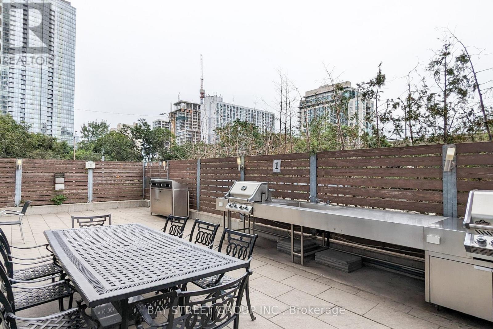 3716 - 11 Brunel Court, Toronto, ON - Outdoor