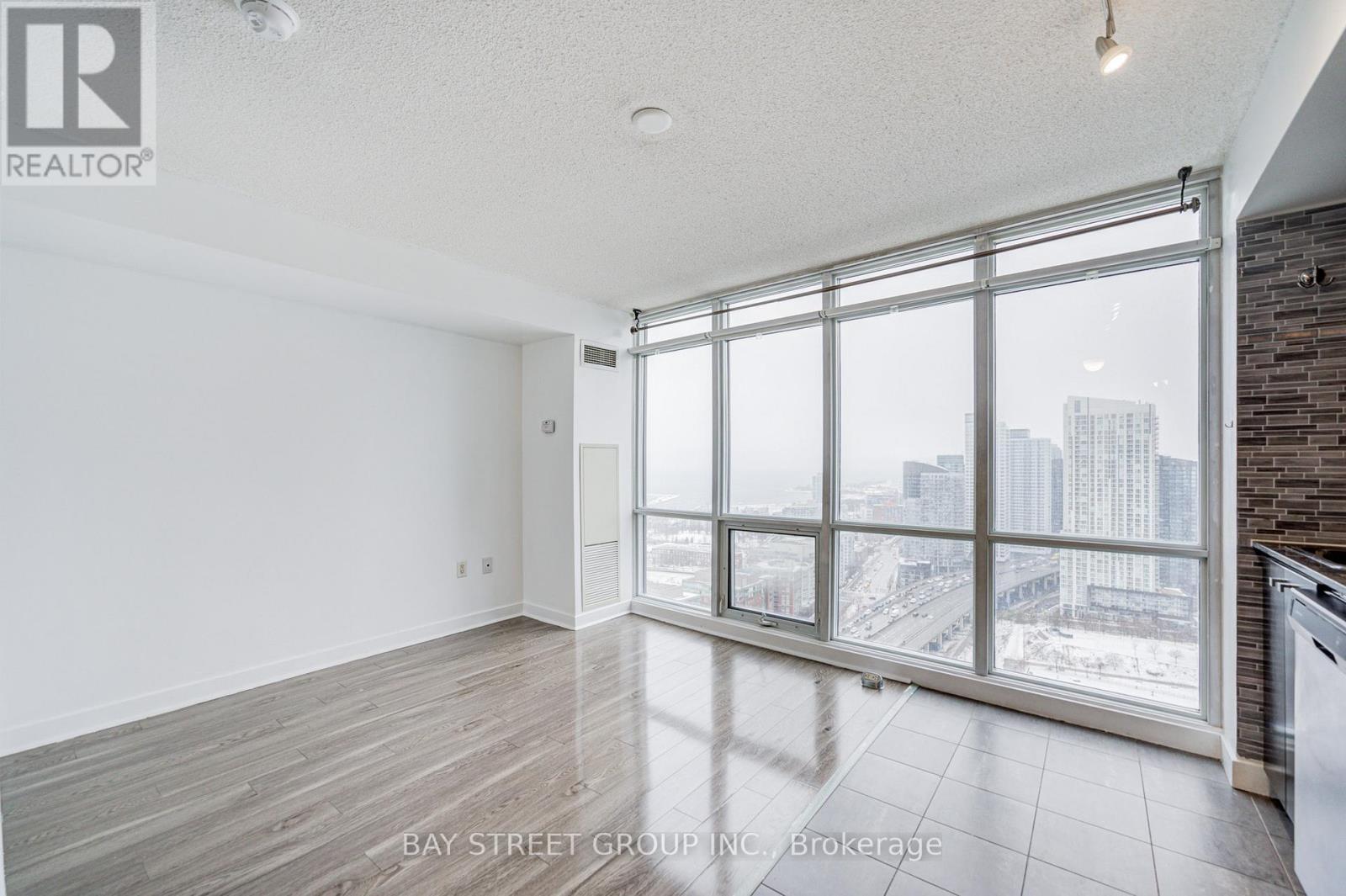 3716 - 11 Brunel Court, Toronto, ON - Indoor Photo Showing Other Room