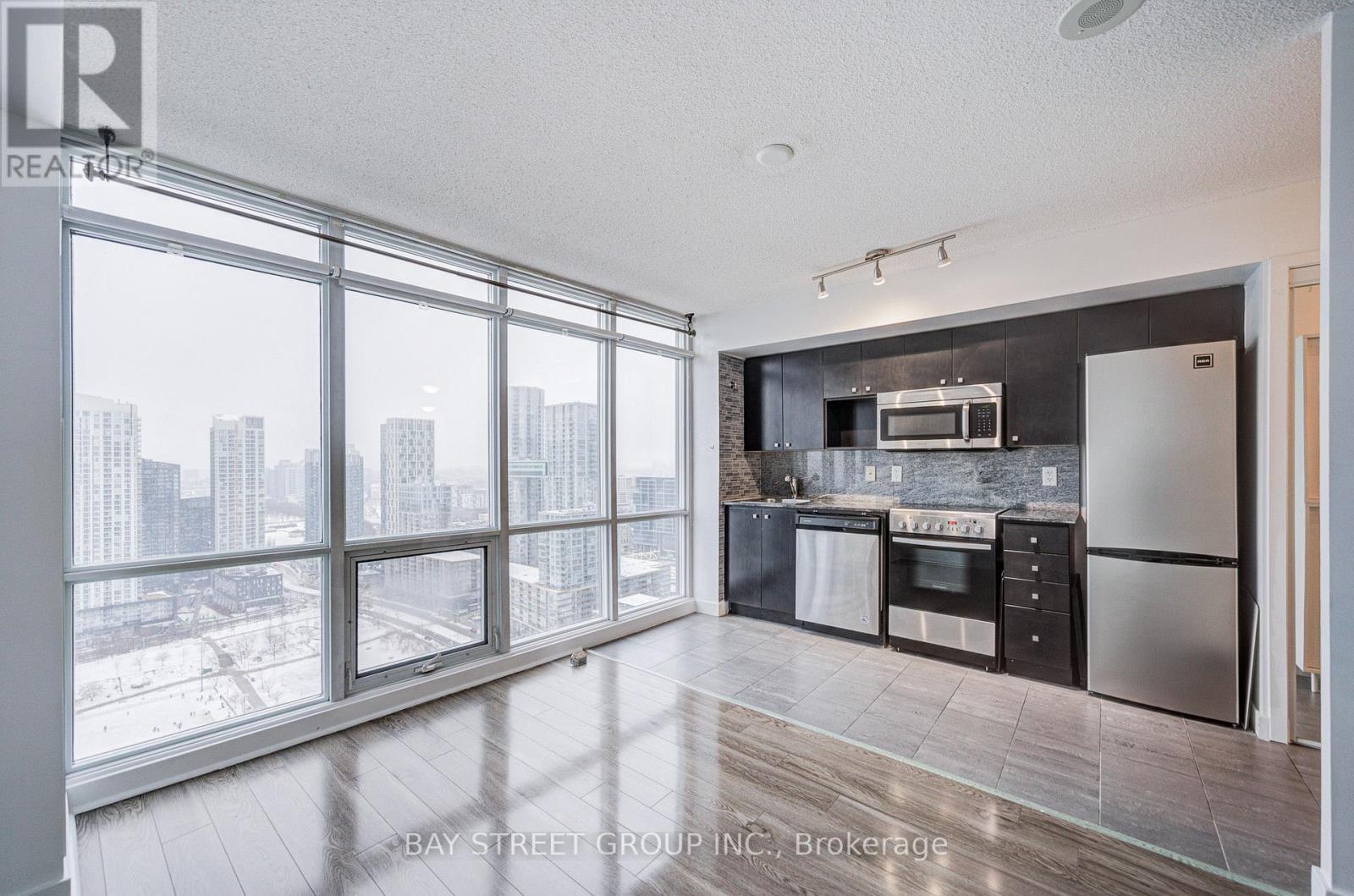 3716 - 11 Brunel Court, Toronto, ON - Indoor Photo Showing Kitchen