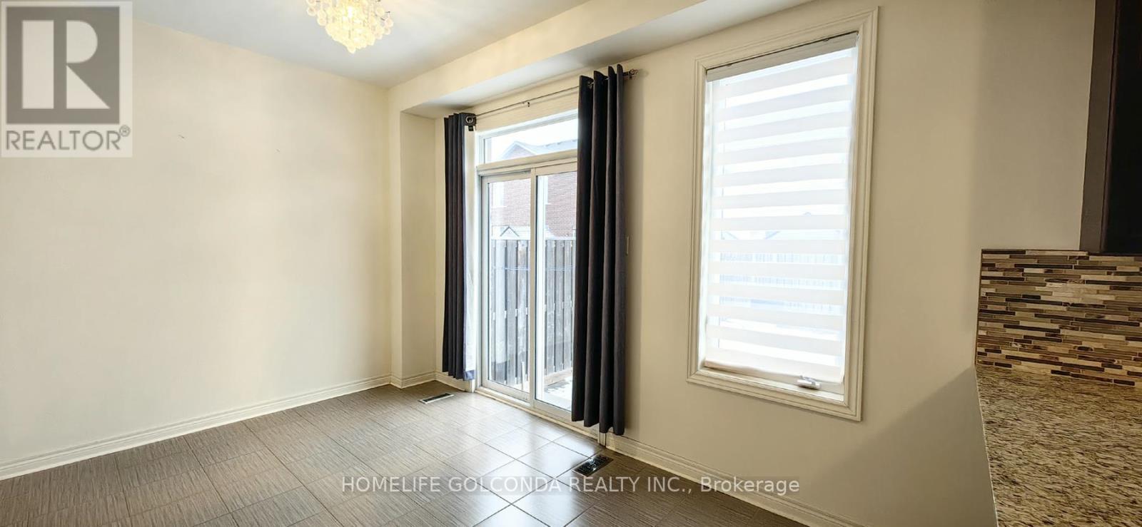21 Chokecherry Crescent, Markham, ON - Indoor Photo Showing Other Room