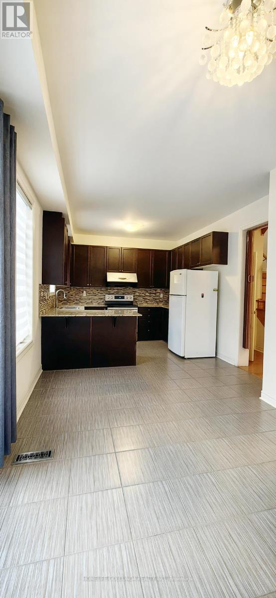 21 Chokecherry Crescent, Markham, ON - Indoor Photo Showing Other Room