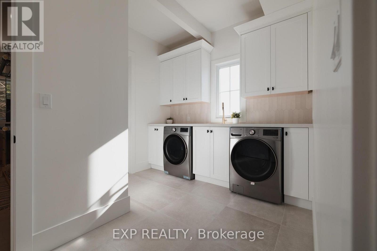 1060 Walton Avenue, North Perth, ON - Indoor Photo Showing Laundry Room
