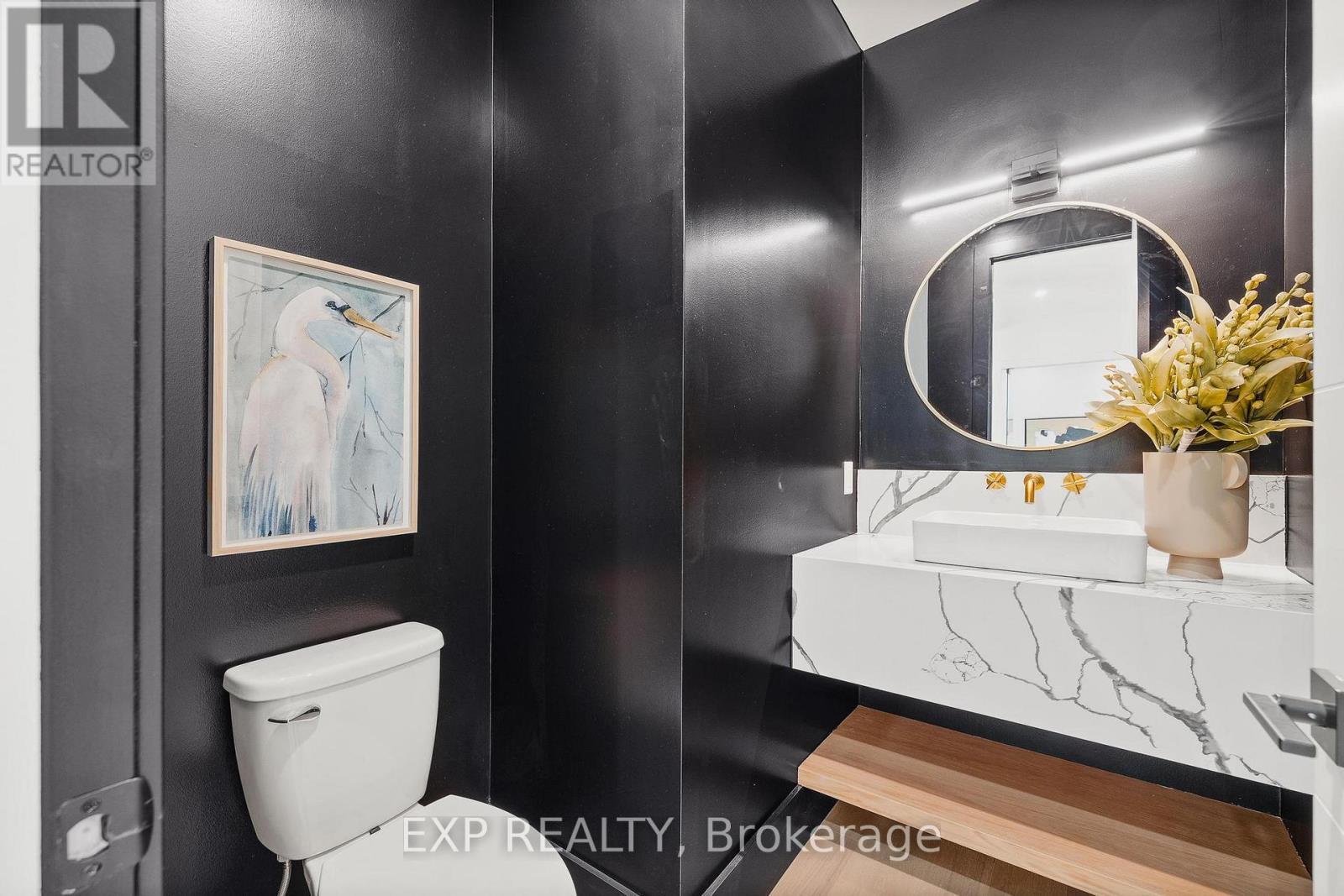 1060 Walton Avenue, North Perth, ON - Indoor Photo Showing Bathroom