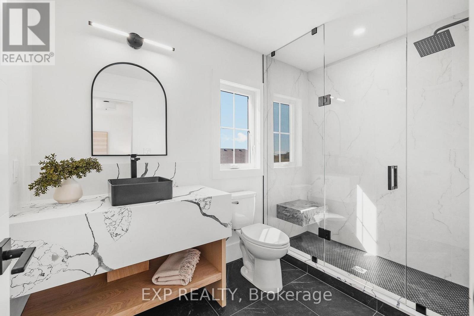 1060 Walton Avenue, North Perth, ON - Indoor Photo Showing Bathroom