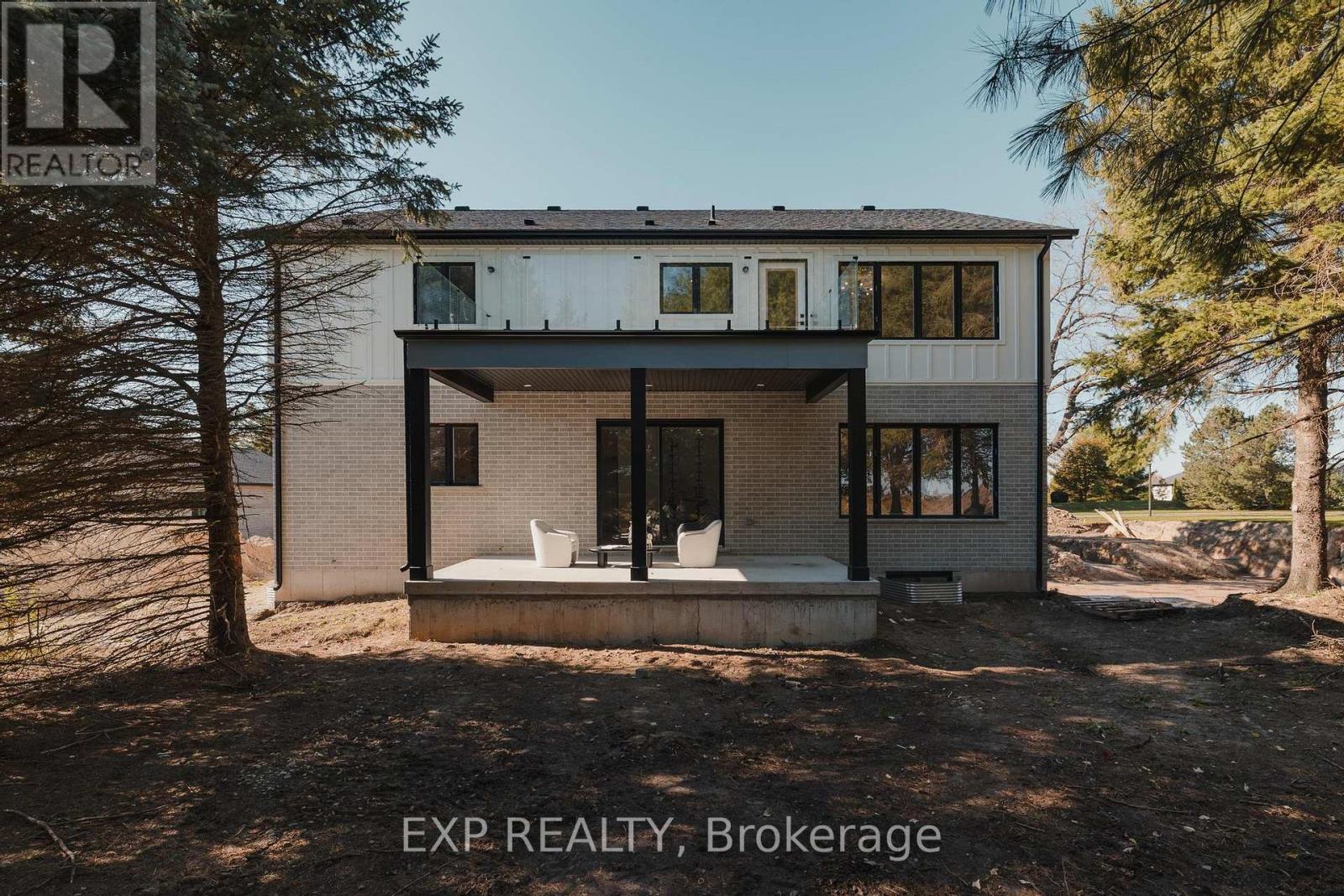 1060 Walton Avenue, North Perth, ON - Outdoor