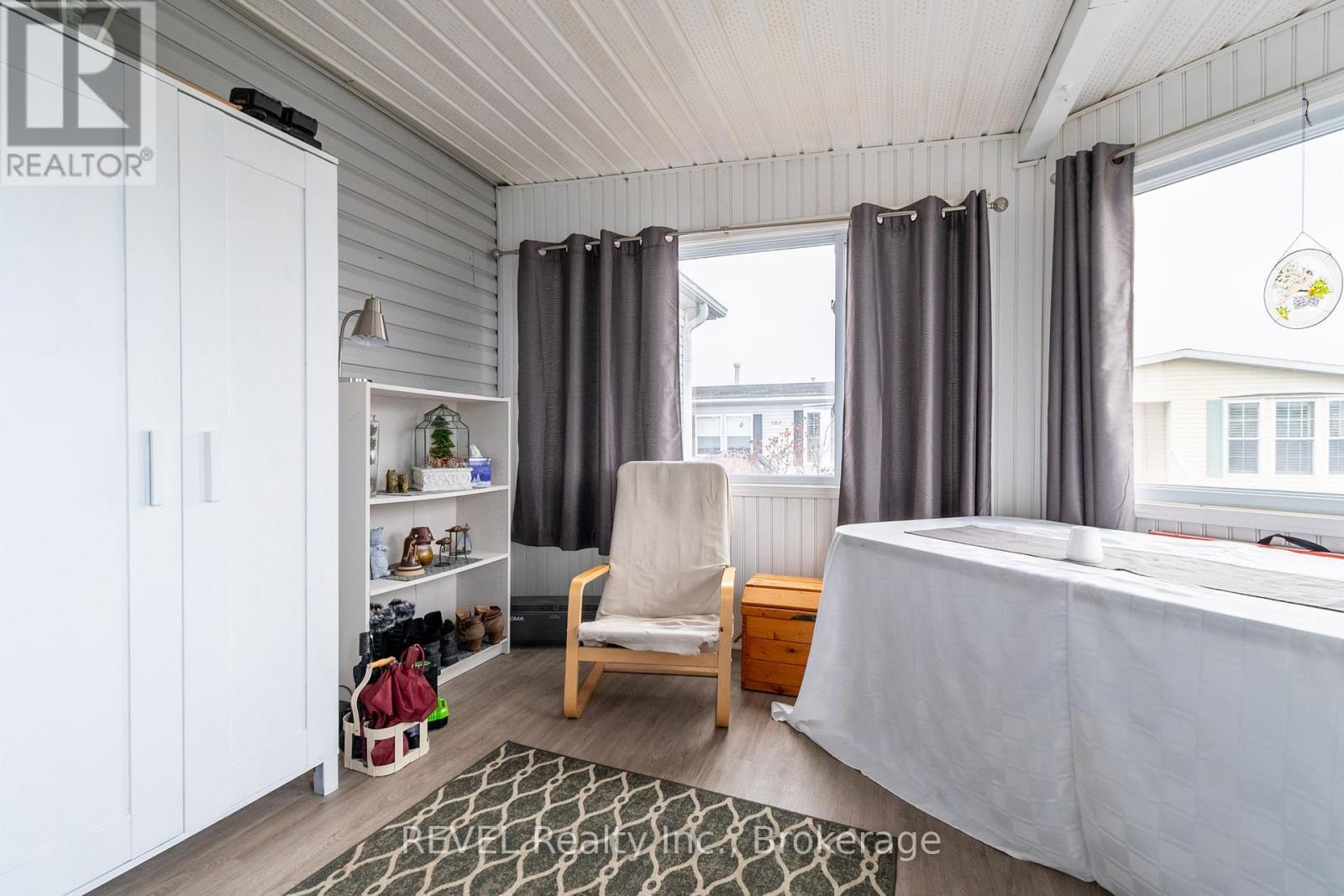 115 - 3033 Townline Road, Fort Erie (Black Creek), ON - Indoor