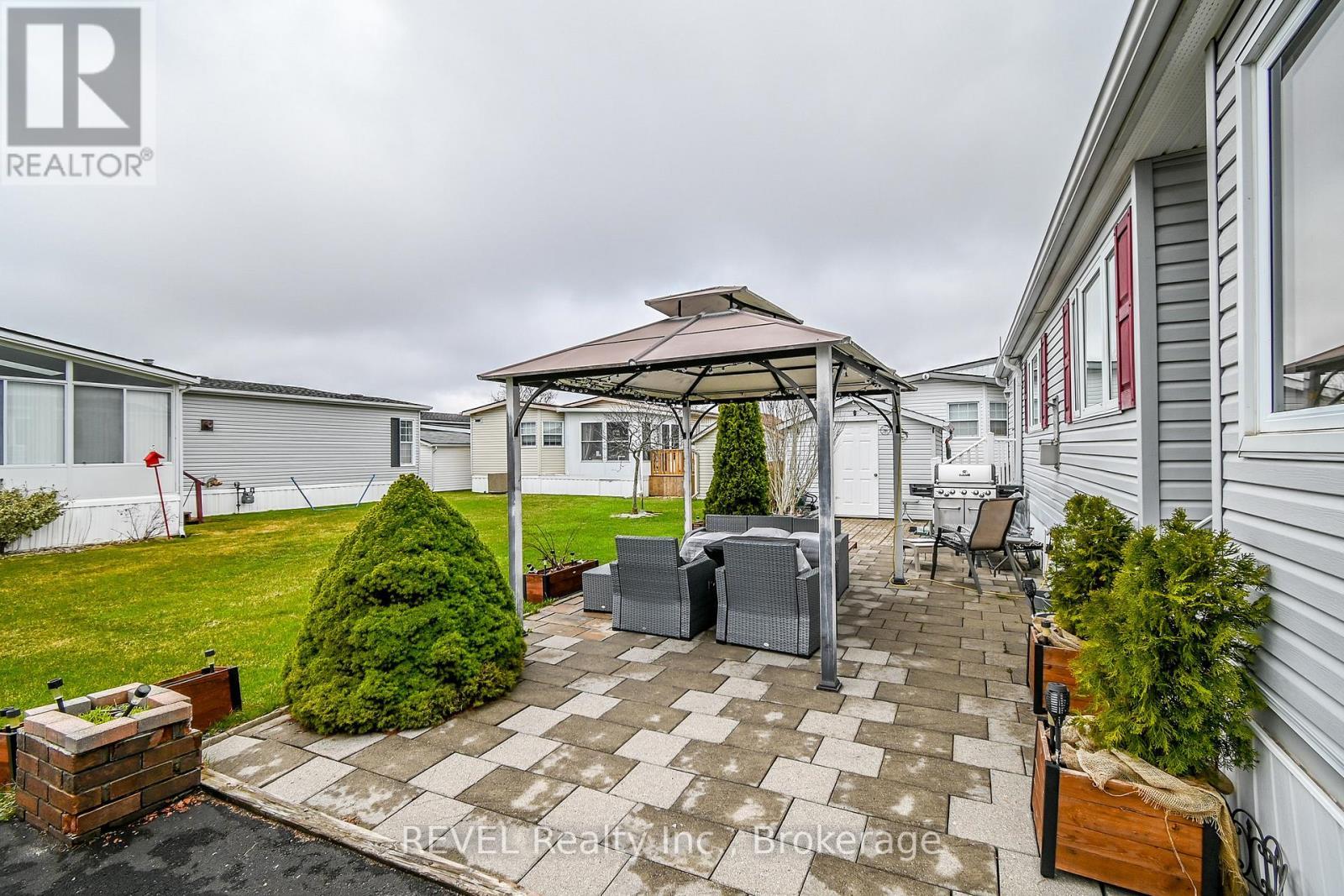 115 - 3033 Townline Road, Fort Erie (Black Creek), ON - Outdoor