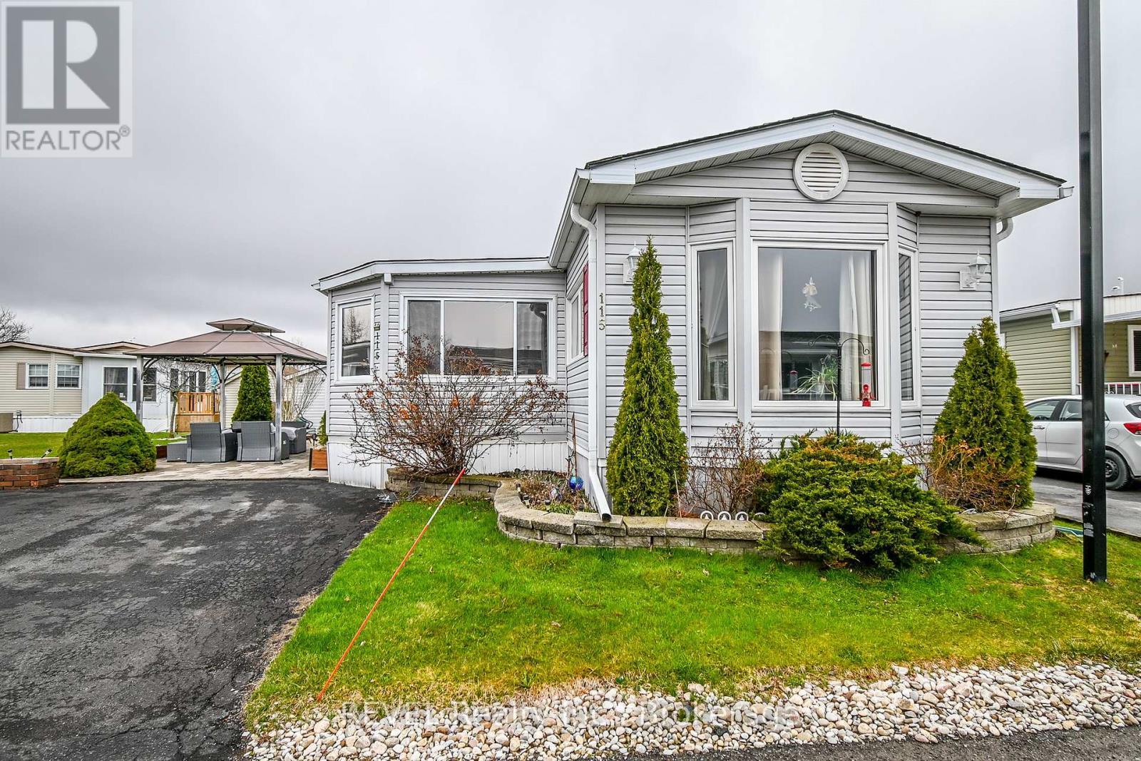 115 - 3033 Townline Road, Fort Erie (Black Creek), ON - Outdoor With Facade