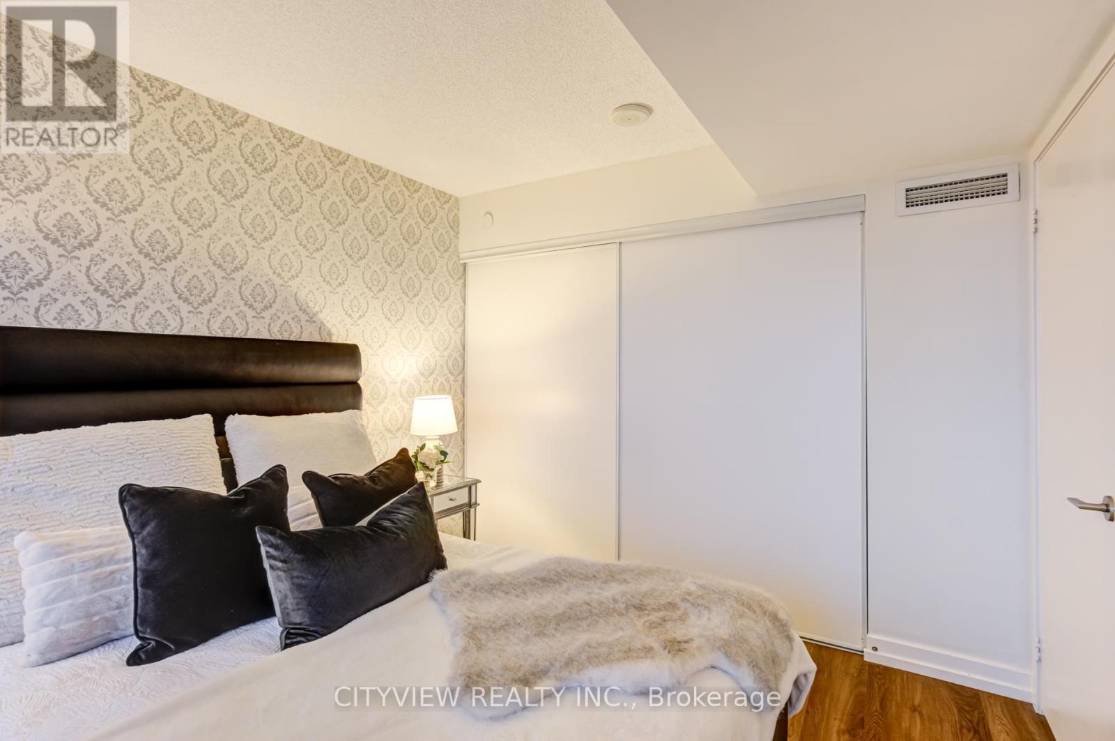 1009 - 72 Esther Shiner Boulevard, Toronto, ON - Indoor Photo Showing Bedroom