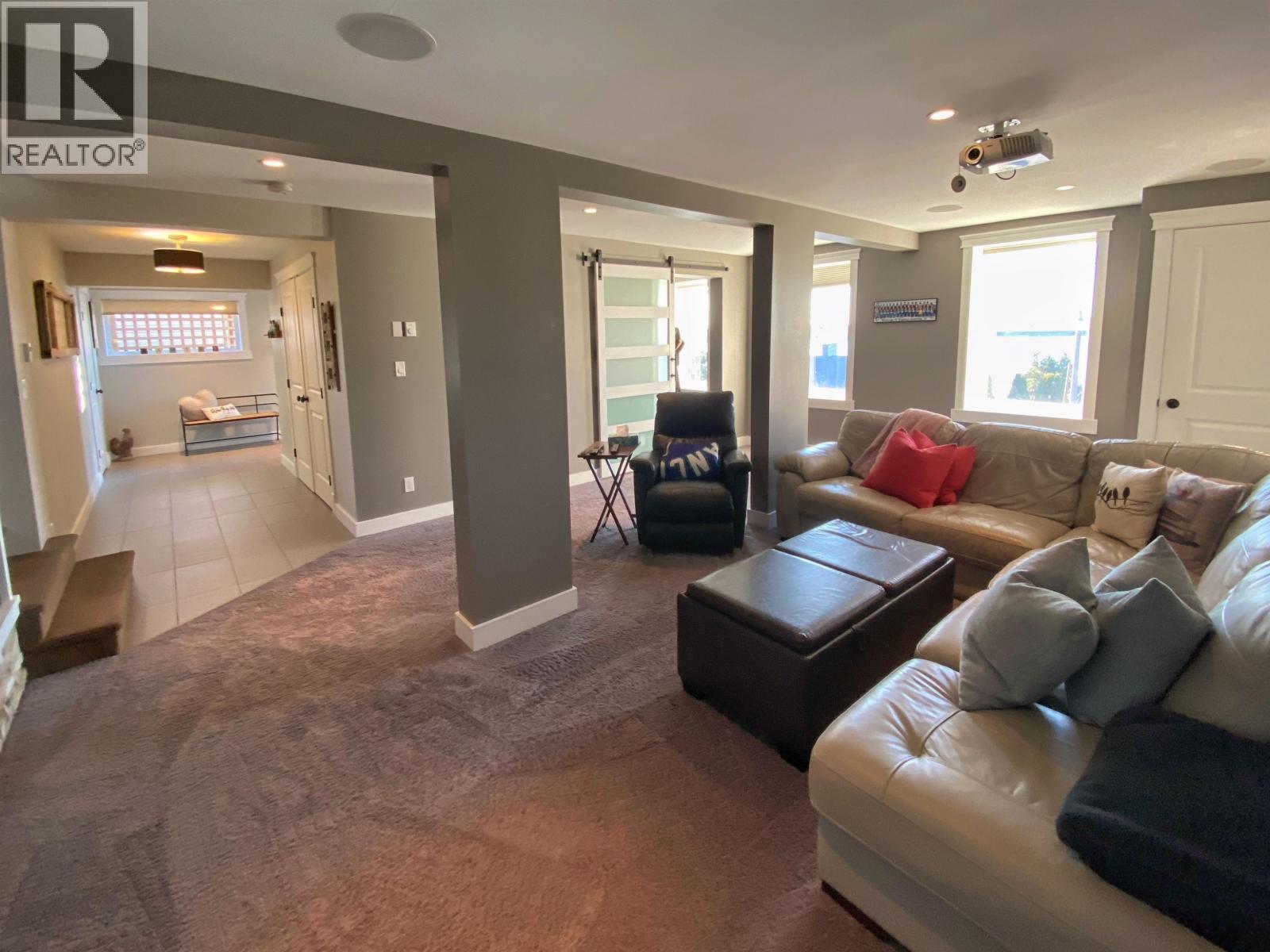 2129 Graham Avenue, Prince Rupert, BC - Indoor Photo Showing Living Room