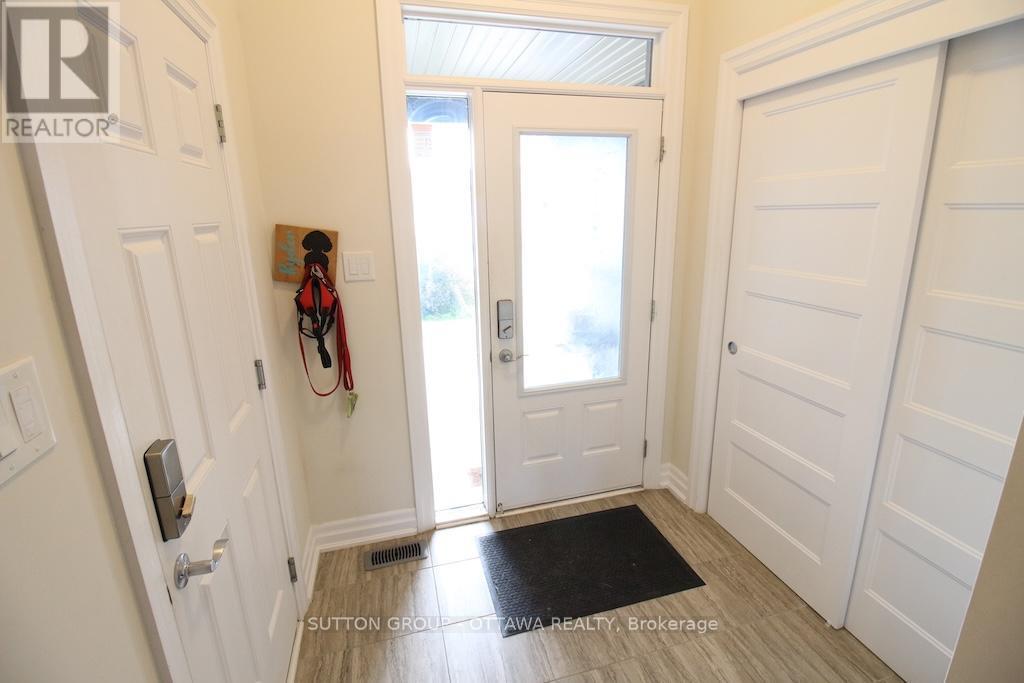 303 Rue De L Etang Street, Clarence-Rockland, ON - Indoor Photo Showing Other Room