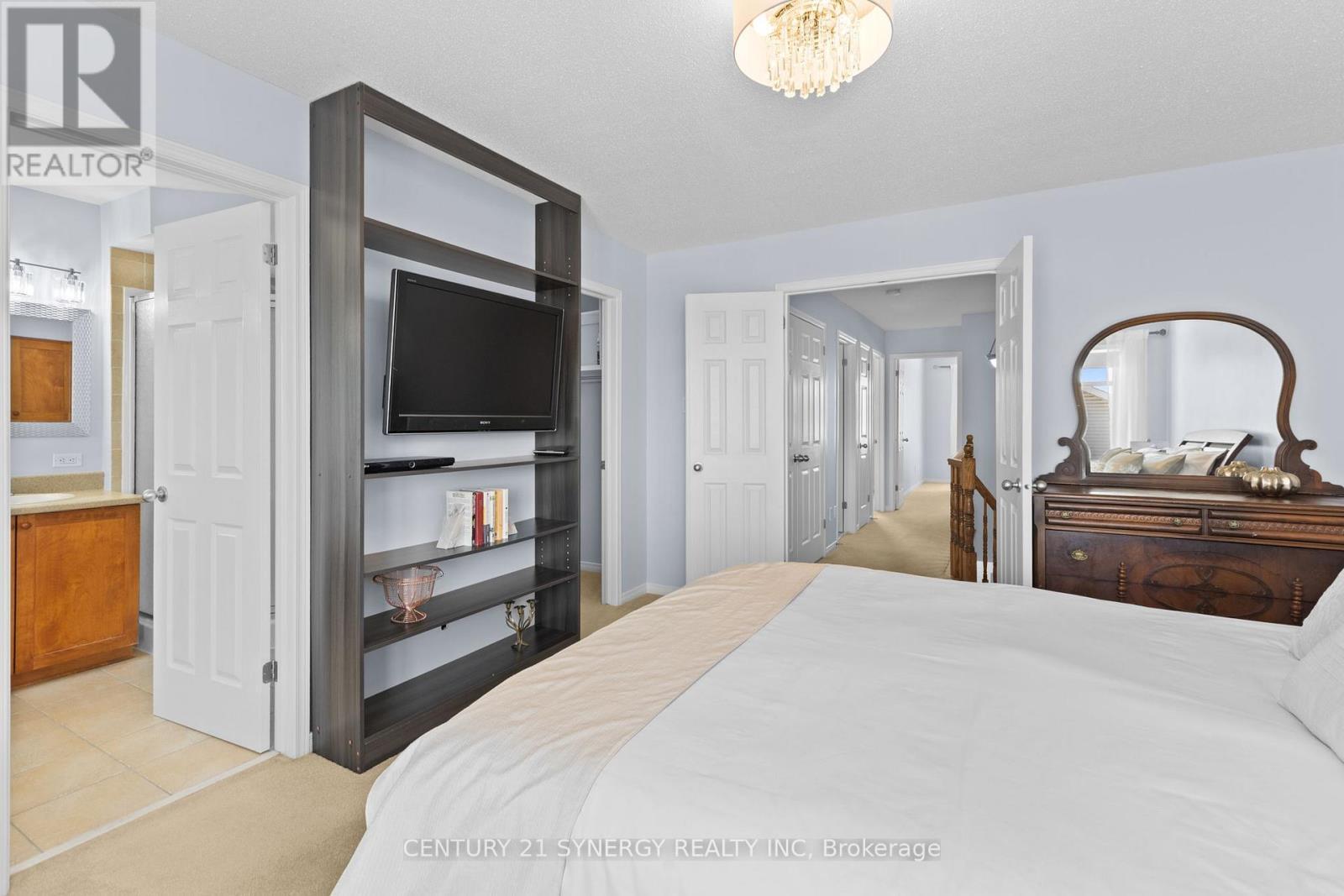 Primary Bedroom - 437 Claridge Drive, Ottawa, ON - Indoor Photo Showing Bedroom