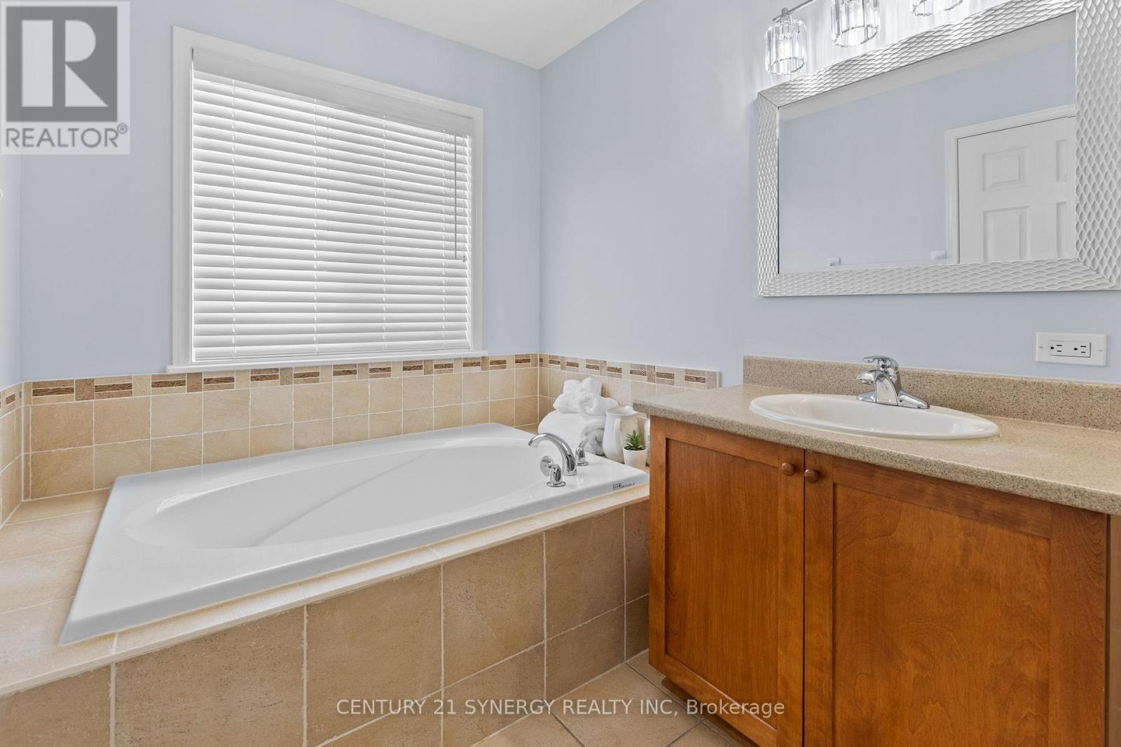 Primary Ensuite - 437 Claridge Drive, Ottawa, ON - Indoor Photo Showing Bathroom