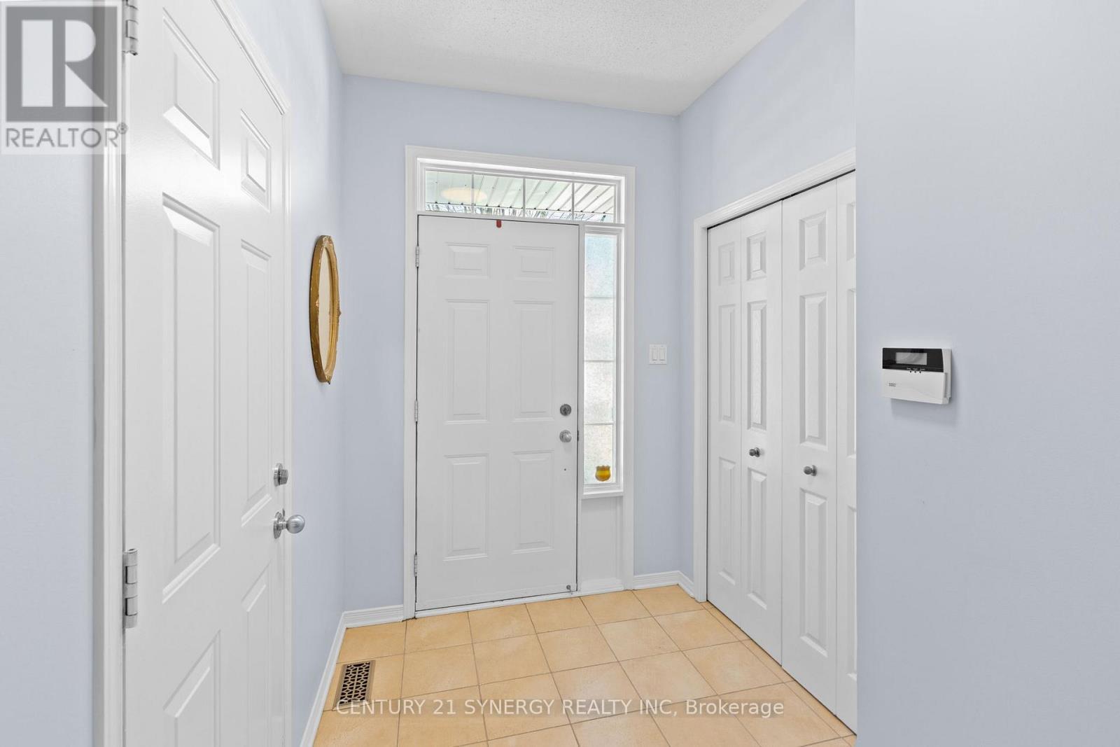 Foyer - 437 Claridge Drive, Ottawa, ON - Indoor Photo Showing Other Room