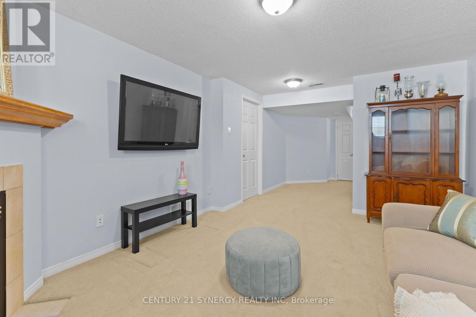 Lower Level Recreational Room - 437 Claridge Drive, Ottawa, ON - Indoor