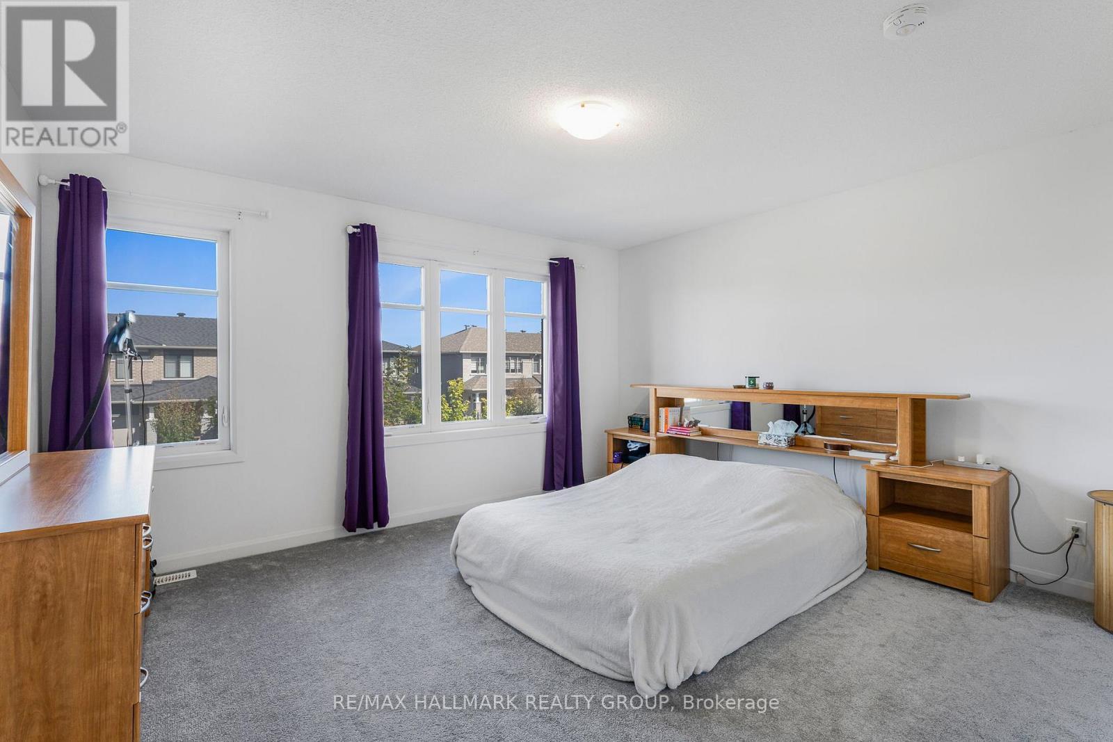 132 Turquoise Street, Clarence-Rockland, ON - Indoor Photo Showing Bedroom
