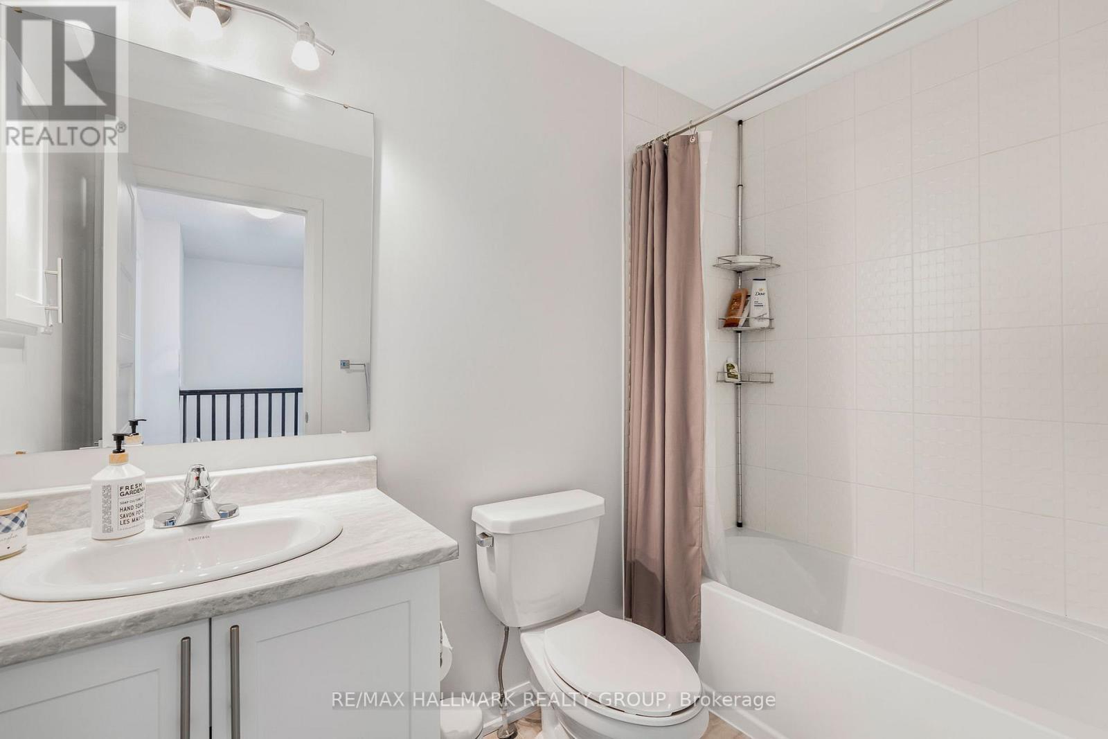 132 Turquoise Street, Clarence-Rockland, ON - Indoor Photo Showing Bathroom